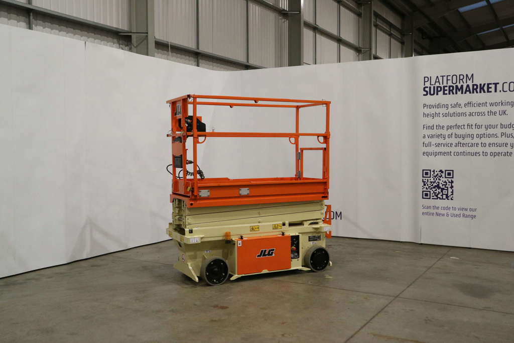 jlg-6rs-b200030621-1_2015-jlg-1930es-electric-scissor-lift_1.jpg