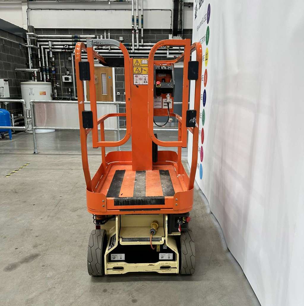 jlg-1230es-fleet-5.jpg